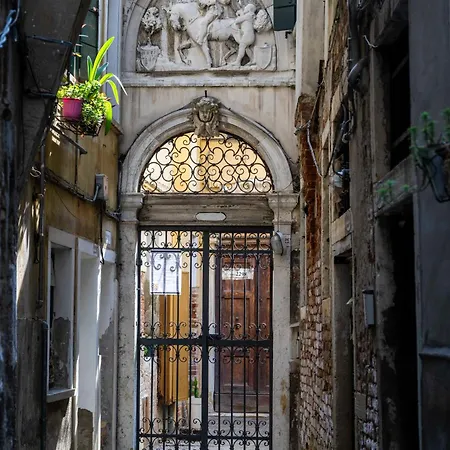 Arsenale Biennale * Venetië
